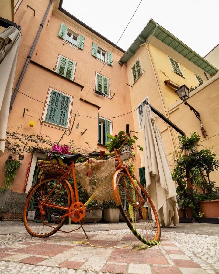 Sui Tetti, Caressa De Mae Apartment Bordighera Exterior photo